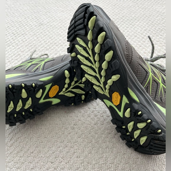 The North Face Hiking Shoes - Picture 6 of 7